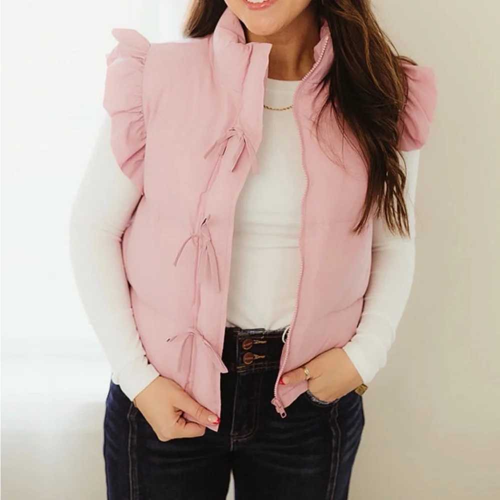 NWOT Blush Pink Puffer Vest with Ruffle Sleeve -M- Cute Statement Layer - Picture 2 of 4